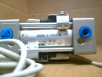  SMC C95SDB32-25-F5PWL3-XG Pneumatic Cylinder 32mm Bore 25mm Stroke 145psi 1.00MPa  No Box Image