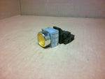  Siemens 3SB36390AA01 Flat Push Button Amber illuminated 24V LED w/ Holder & 2 Pole Contact Block-New In Box Image