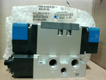  SMC VSS8-6-FJG-D-3EZ-V1A02-X11-XG Pnumatic Valve w/ Maifold 24V Image