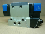  SMC VSS8-6-FJG-D-3EZ-V1A02-X11-XG Pnumatic Valve w/ Maifold 24V Image