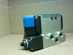  SMC VSS8-6-FG-S-3EZ-V1A03-X11-XG Solenoid Valve w/ Manifold 3/8 Image
