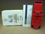  Telemecanique  XCSA803 Safety Switch 15-240VAC 3A  IP67 1/2"NPT Image