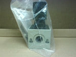  Numatics R22KG03L Pressure Regulator 1/2"NPT Factory Sealed Image
