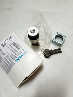  Siemens 3SB3 500-4MR01 Round Actuator Key Switch Image