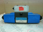  Vickers PM4DG4S4LW-016C-7-H-60-S622 Hydraulic Pilot Valve 24VDC Image