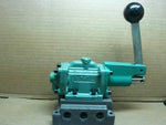  Numatics 33HLD443O000000 Hand Lever Valve .3750 IN Factory Sealed Image