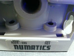  Numatics R22R-03G Pneumatic Air Pressure Regulator w/Gage 0-125 Factory Sealed Image