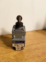  Square D 9007-C52D /A  Limit Switch Top Roller Turret Head 10A Image