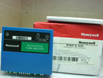  Honeywell R7847 A 1033 REV K Rectification Flame Amplifier Image
