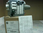  Allen Bradley 836T-T301J Pressure Control Switch w/Green LED Pilot Image
