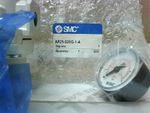  SMC AR25-02BG-1-A 1/4" NPT Pneumatic Regulator w/Gauge Image