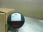  IFM LR8300 Electronic Level Sensor w/ LED Display 4X No/Nc BN34 Image
