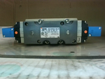  SMC VSR8-10-FJG-D-3EZ-V1 Pneumatic Solenoid Valve 142PSI  24VDC Image