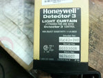  Honeywell 3LC423WS  Detector 3 Light Curtain Receiver 44" Image