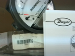  Dwyer 1W483  Magnehelic Pressure Gage 15psig Max Image