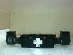  Parker B552ACA49C Solenoid Valve 24VDC 145psi Image