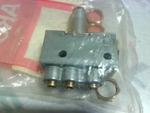  ARO 215-2-C Miniature Limit Valve 3-Way Image