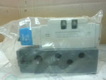  Numatics I23BA43BMQ14X61 Solenoid Valve w/ Manifold Factory Sealed Image