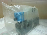  Numatics I23BA43BMQ14X61 Solenoid Valve w/ Manifold Factory Sealed Image