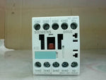  Siemens 3RH1140-1BB40 Contactor Relay 10A 240VAC w/ 3RH1911-1HA Image