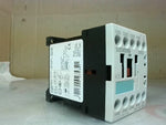  Siemens 3RH1140-1BB40 Contactor Relay 10A 240VAC w/ 3RH1911-1HA Image