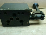  Vickers DG17V4-016N-10 Hydraulic Directional Control Hand Lever Image