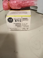 Allen Bradley 871C-D1NP8-D4 Cylindrical Inductive Proximity Swi Image