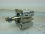  SMC CQSB16-5DM Pneumatic Cylinder 16mm Bore 5mm Stroke Image