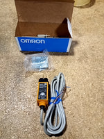  Omron E3S-X3CB4 Photoelectric Switch 12-24 Vdc 2M Image