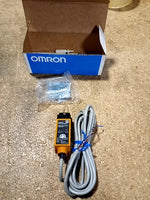  Omron E3S-X3CB4 Photoelectric Switch 12-24 Vdc 2M Image