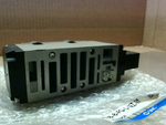  SMC VSS8-8-FG-S-3EZ-V1 Solenoid Valve 24VDC Image