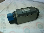  SMC VSS8-8-FG-S-3EZ-V1 Solenoid Valve 24VDC Image
