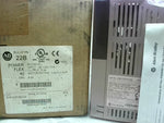  Allen Bradley 22B-V2P3N104 /A PowerFlex 40 AC Drive 120VAC 1PH Image