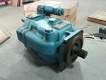  Vickers PVH74QIC-RF-2S-11-C25-31 Hydraulic Piston Pump 02-33533 Image