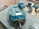  Vickers PVH98Q1C-RAF-13S-101C31 Hydraulic Pump Image