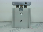  SMC CXSL32-25 Dual Rod Cylinder 32mm Bore 25mm Stroke Image