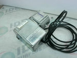  Honeywell V4046C1054 Solenoid Pilot Gas Valve 3/8" NPT 10psi Ma Image