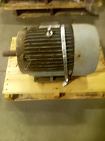  Toshiba 15HP AC Motor 254T Frame  230/460V 3PH 3505RPM TEFC B01 Image