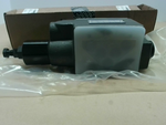  Yuken MRP-03-B-3090 Hydraulic Pressure Reducing Modular Valve Image