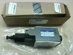  Yuken MRP-03-B-3090 Hydraulic Pressure Reducing Modular Valve Image