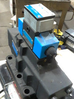  Vickers DG5V-10-6C-T-M-WL-B-10 Directional Control Valve 2-Stag Image