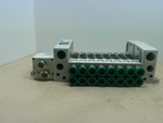  SMC VV5QC41-08C16FSDQN0-X25 Pnuematic Manifold Devicenet 8-Port Image