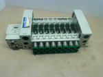  SMC VV5QC41-08C16FSDQN0-X25 Pnuematic Manifold Devicenet 8-Port Image
