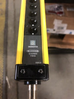  Banner SLSCE30-1500Q8 Safety Light Curtain Emitter Image