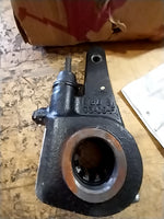  Meritor R803195 Automatic Slack Adjuster 10 Spline, 1-1/2" Dia 5.5" Arm Image