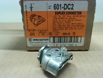  Bridgeport 3/8ΓÇ¥ Duplex Connectors 14/2 10/3 Armored Cable 601 Image