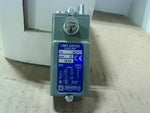  Square D 9007AO12 Limit Switch Series D1944 Image