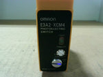  OMRON E3A2-XCM4 Fiber Optic Amplifier Photoelectric Switch 24-2 Image
