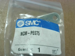  SMC NCM-PE075 Pivot Bracket 3/4 to 1 1/16 in Bore Image