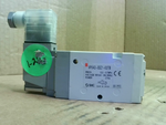  SMC VP542-3DZ1-02TB Solenoid Valve Single Solenoid 3 Port 2 Pos Image